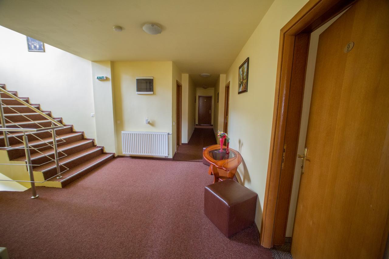 White Horse Hotel Predeal Luaran gambar